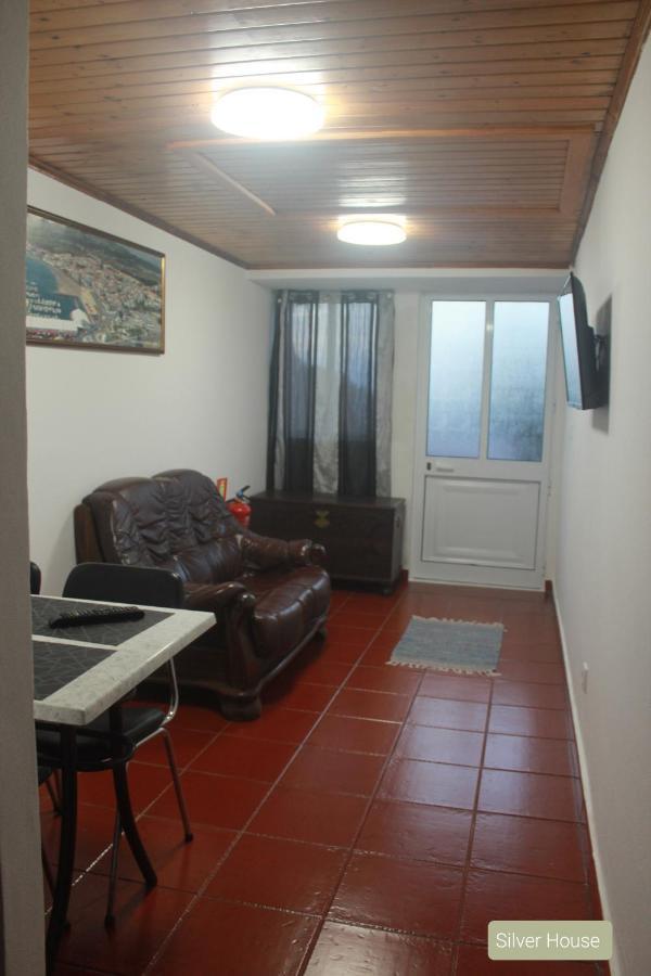 Golden House Villa Angra do Heroismo Exterior photo